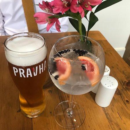 Restaurant At The Noel Arms Hotel